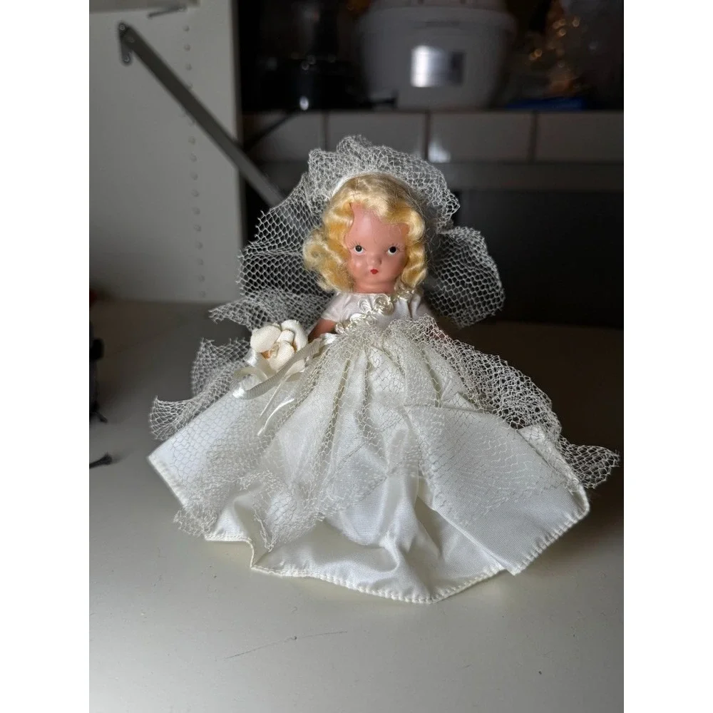 Vintage Lot of 4‎ Nancy Ann Storybook Dolls Playset for Kids Girls with Outfits